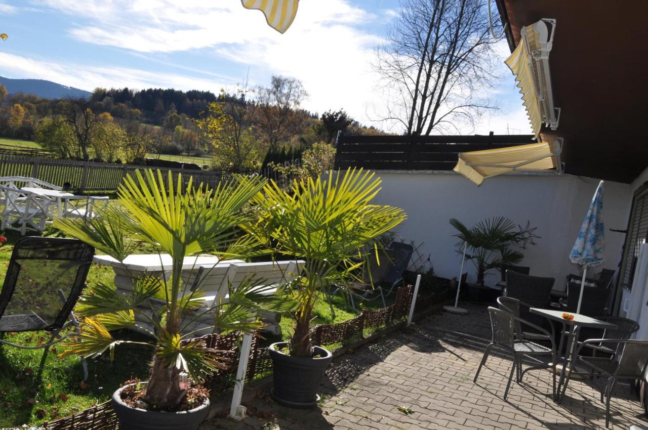 Pension Engelshutt Exterior photo